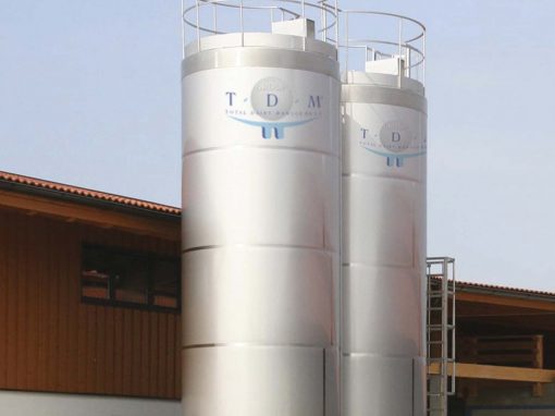External vertical tank