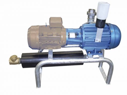 Oil vacuum pump